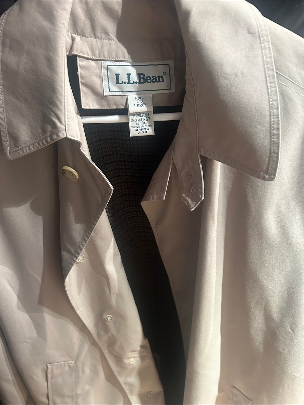 L.L. Bean Men's Light Beige Raincoat with Notch Collar